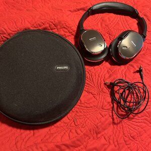 Philips Wired Noise Cancelling Headphones Like New